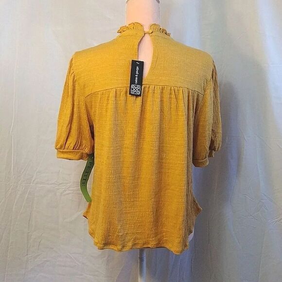 Cable & Gauge Mustard Yellow Textured Crochet Keyhole Blouse LP NWT - Picture 11 of 16